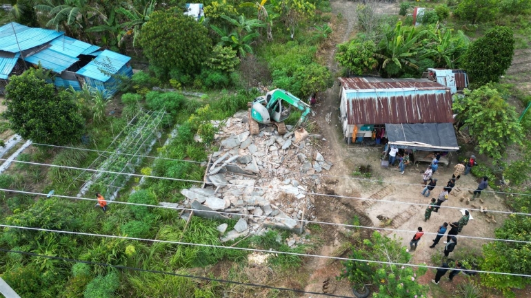 Pembongkaran Rumah Warga Rempang yang Setuju Relokasi Berjalan Lancar dan Kondusif