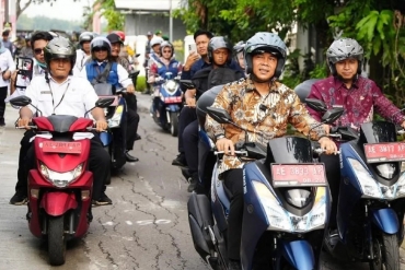 PRABOWO BERIKAN BANTUAN MOTOR UNTUK PENYULUH DUKUNG DISTRIBUSI MBG