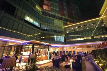 Resmi Dibuka untuk Umum! Garden Bar dan SA HANG Restaurant Wyndham Panbil Batam Siap Manjakan Penjelajah Kuliner