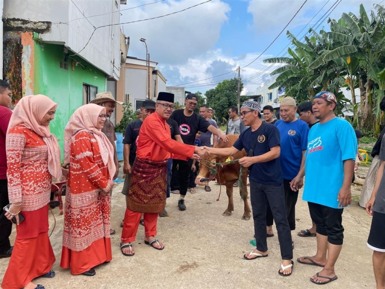 Rudi-Marlin Kurban bersama PWI Kepri