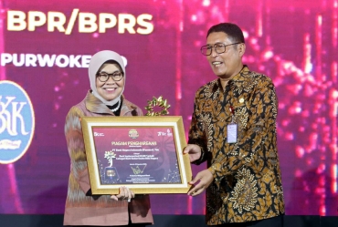 BNI Sabet 2 Penghargaan OJK, Aktif Akuisisi Nasabah Pelajar 