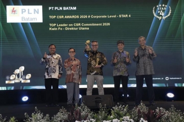 PLN Batam Raih Penghargaan TOP CSR Awards 2026 dan TOP Leader on CSR Commitment 2026