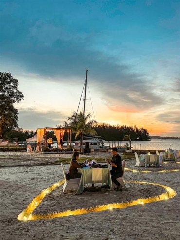 HARRIS RESORT WATERFRONT BATAM HADIRKAN RANGKAIAN PROMOSI SPESIAL DI BULAN FEBRUARI 2025