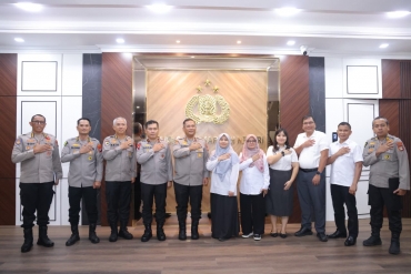 KAPOLDA KEPRI SAMBUT TIM BPK RI DALAM PEMERIKSAAN EFEKTIVITAS PENGELOLAAN KEUANGAN BLU RUMKIT BHAYANGKARA