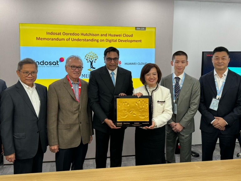 Dorong Kebangkitan Digital Indonesia, Indosat Ooredoo Hutchison Gandeng Huawei untuk Kembangkan Inovasi Berbasis AI dan Pemberdayaan Talenta
