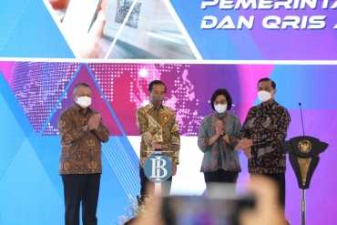 INISIASI KARTU KREDIT PEMERINTAH DOMESTIK UNTUK TINGKATKAN EFISIENSI TRANSAKSI PEMERINTAH