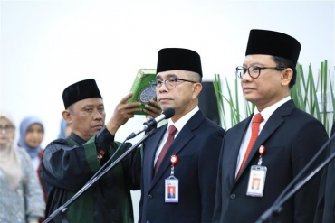 PERKUAT ORGANISASI, OJK LANTIK PEJABAT BARU
