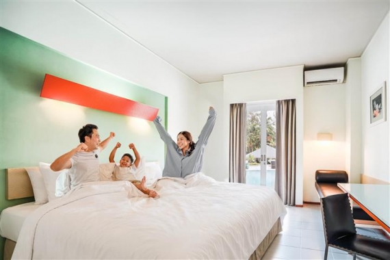 HARRIS Resort Waterfront Batam Luncurkan Promo "Pay 2 Stay 3" untuk Liburan Keluarga