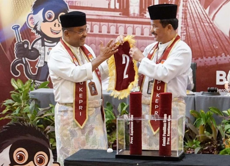 Rudi Berbagi Sambutan dengan Rafiq, Ansar ‘Borong’ Semuanya