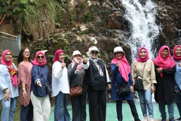 Peringati 2 Tahun Kepengurusan, Pikori BP Batam Salurkan Santunan dan Kunjungi Destinasi Wisata
