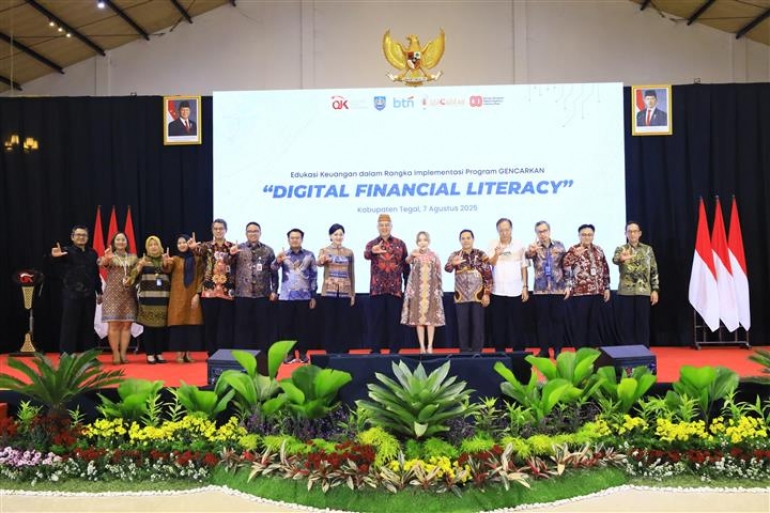 OJK DORONG LITERASI KEUANGAN DIGITAL BAGI PELAKU UMKM